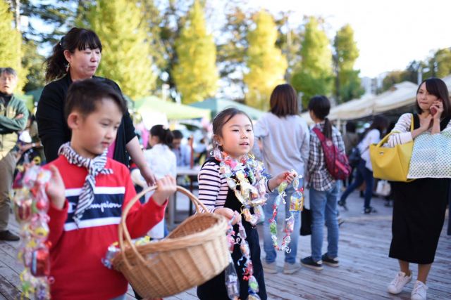 子ども出店者の様子