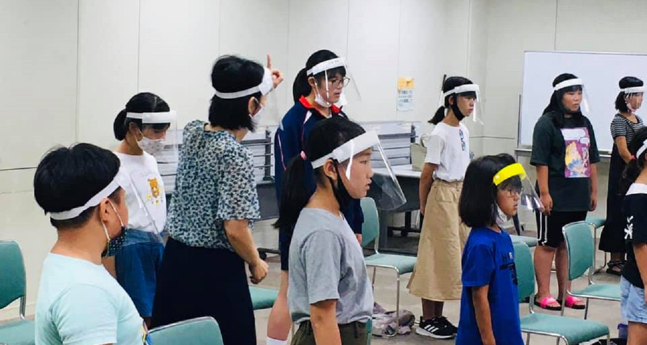 少年少女の歌声を、遠隔から高齢者へ届けたい！　オンラインツール活用の挑戦。